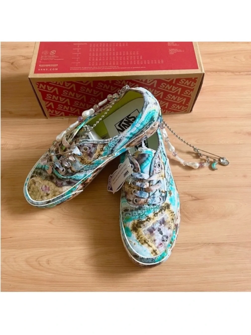 Vans Authentic 44 D Cosmic Traveler Pearl Women Size 9.5 US VNOA7Q5CPRL